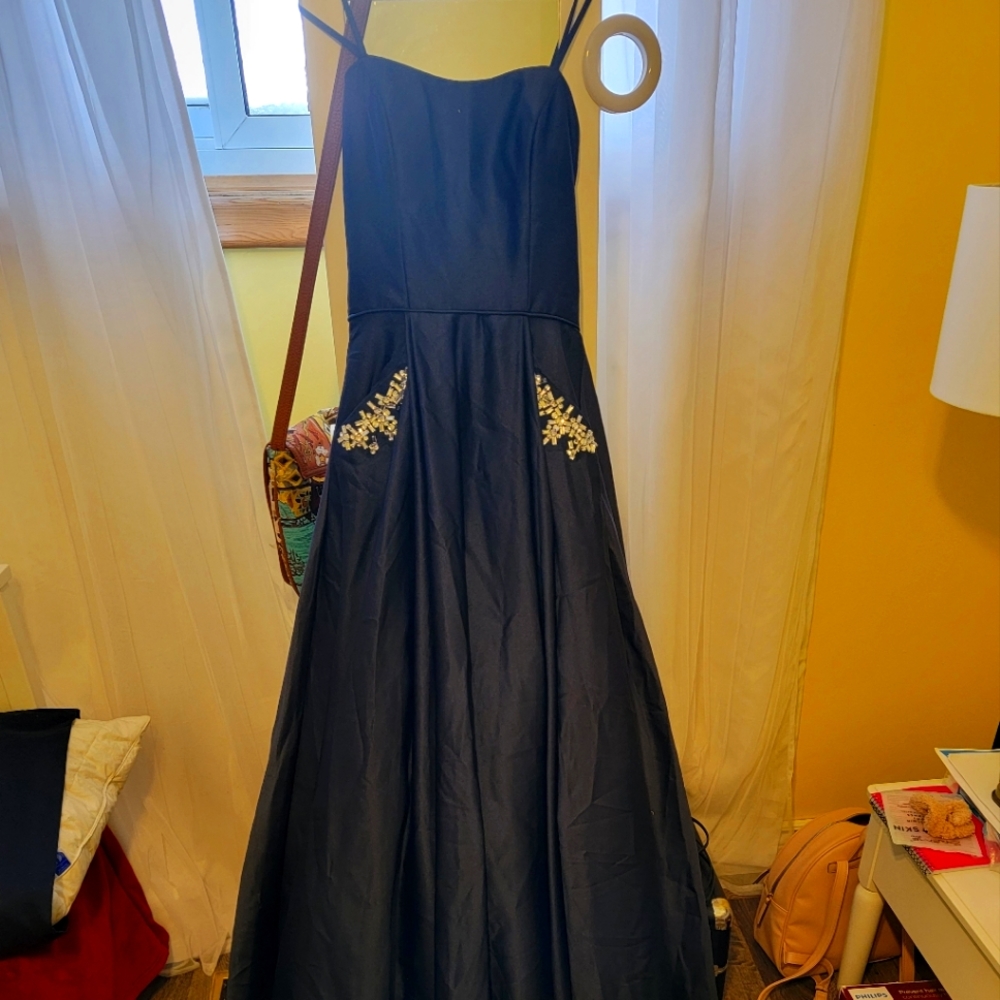 Gorgeous Gown from Laura